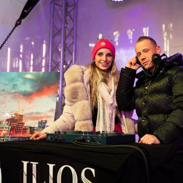 WinterVillage_2011-172